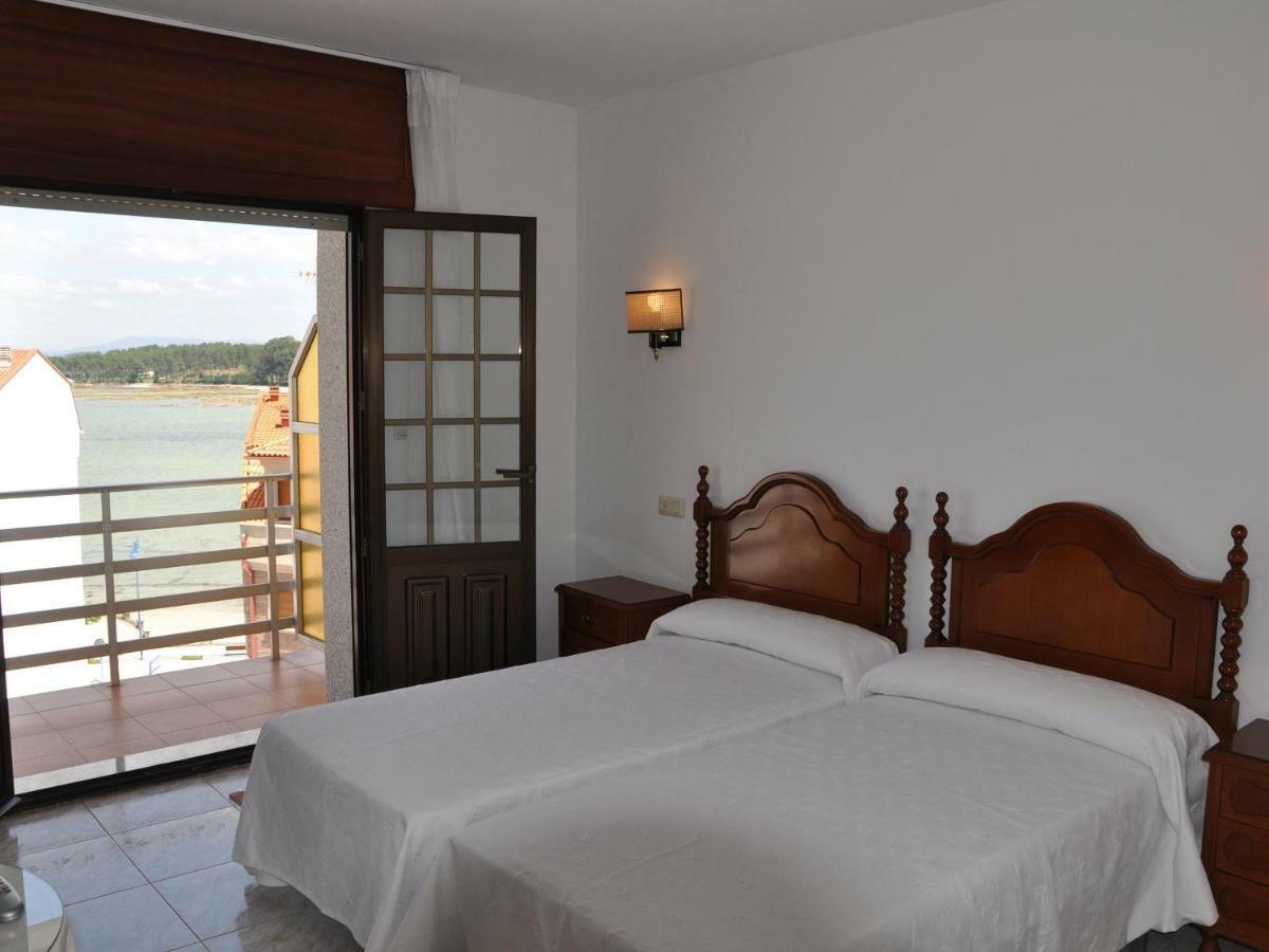 Hostal Mourelos او غروف الغرفة الصورة