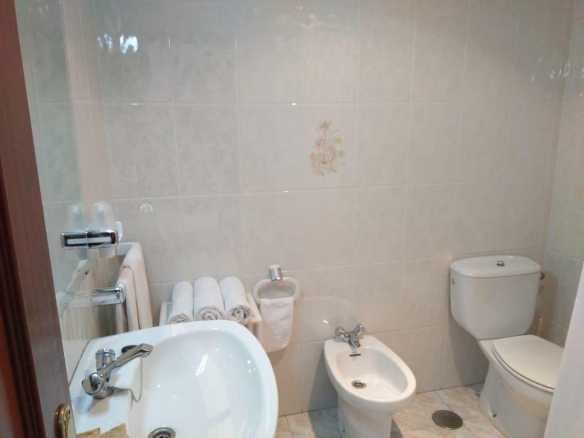 Hostal Mourelos او غروف الغرفة الصورة