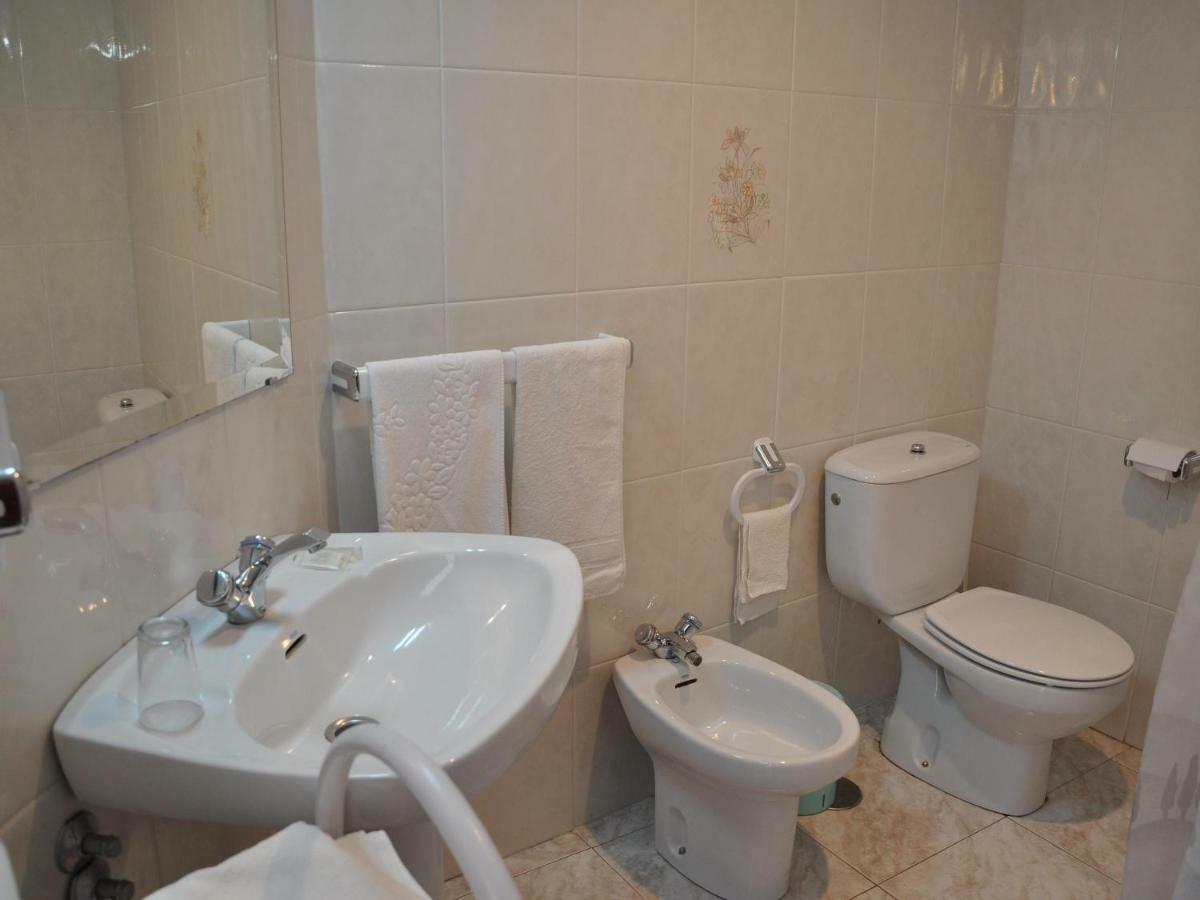 Hostal Mourelos او غروف الغرفة الصورة