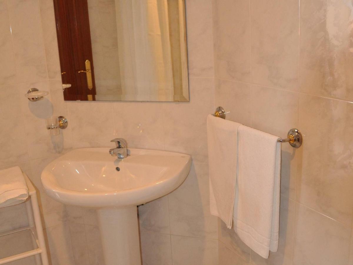 Hostal Mourelos او غروف الغرفة الصورة